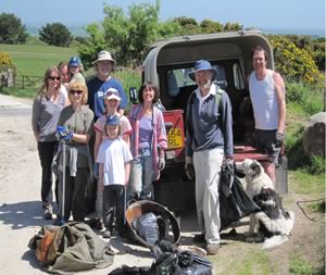 litter picking on carn marth